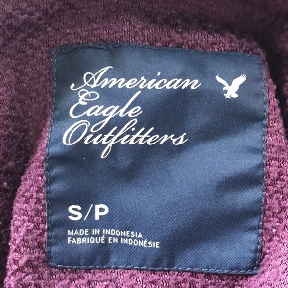 AMERICAN Eagle purple sherpa  cropped zip up sweater hoodie size Small - Picture 9 of 10